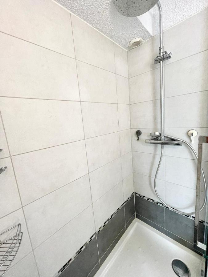 Charmante Maisonnette A 2 Pas Des Plagespiscine Гидел Екстериор снимка